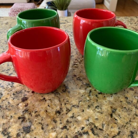 Starbucks set of 4 solid red & green holiday coffee mugs - Picture 5 of 5